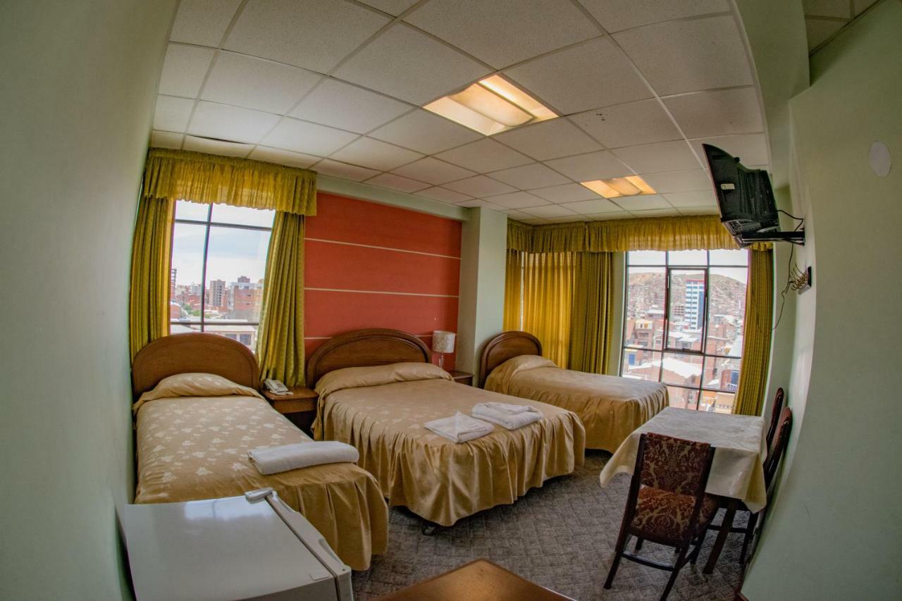 Hotel Oporto 오루로 외부 사진